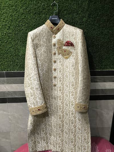Brand New Sherwani Full Set (Kusa + 2 Turbans) – Urgent Sale