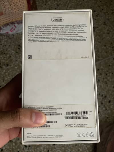 Apple iphone x smax 256 gb pta with box