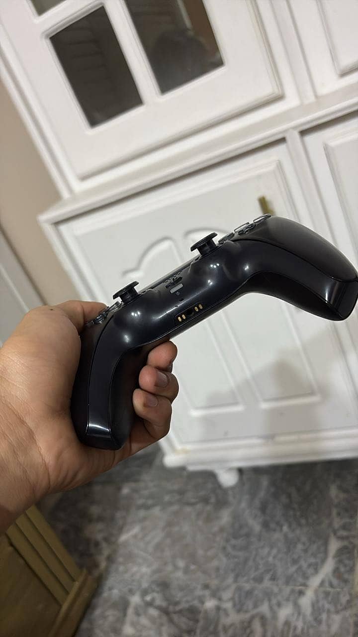 PS5 CONTROLLER UK MODEL 2