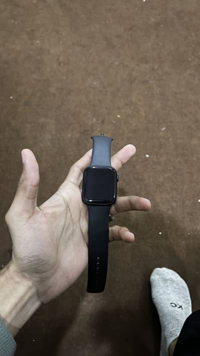 Apple watch series 7 45 mm with original charger. 10/10 condition