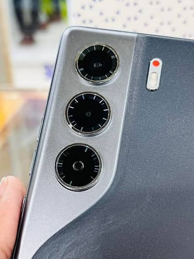 Tecno charitro 40 pro 12/256 GB