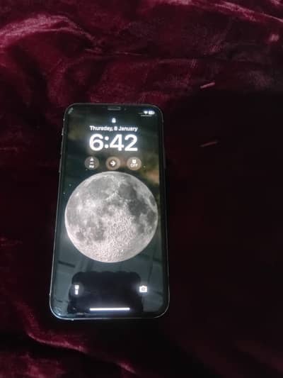 Used iPhone XS 256GB – Good Condition