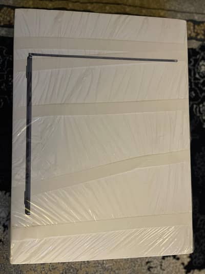 MacBook Air 15 - inch  ( 8GB unified Memory , 512GB SSD) Brand New