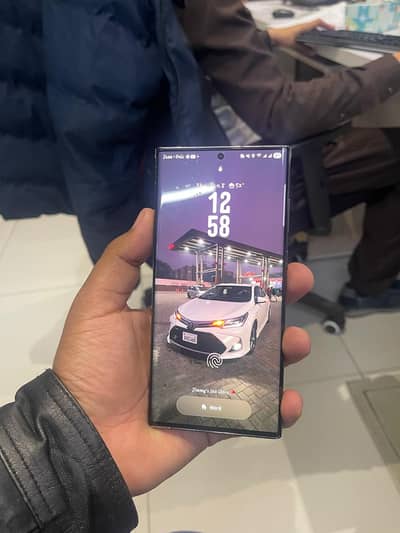 Samsung S22 Ultra 12GB/512GB | 10/10 Condition | PTA Approved