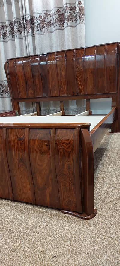 Bed Solid sheesham wood side tables dressing brand new condition