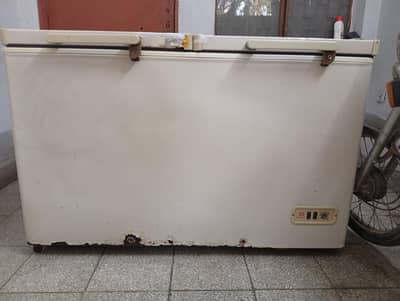 Dawlance freezer and refrigerator