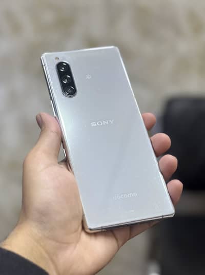 Sony Xperia 5
