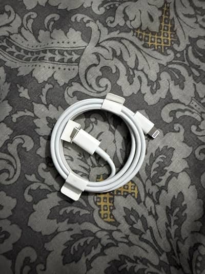 iPhone cable original box pack