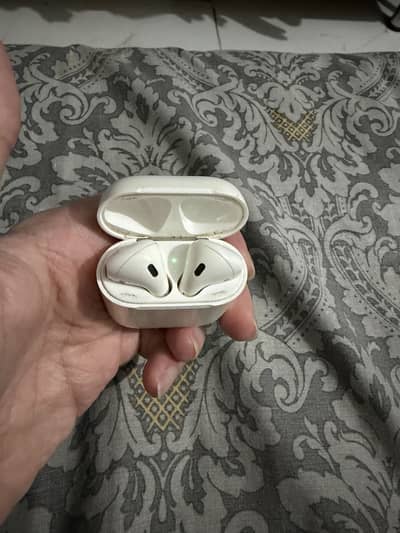iPhone airpods series 2