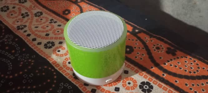 Bluetooth mini speaker