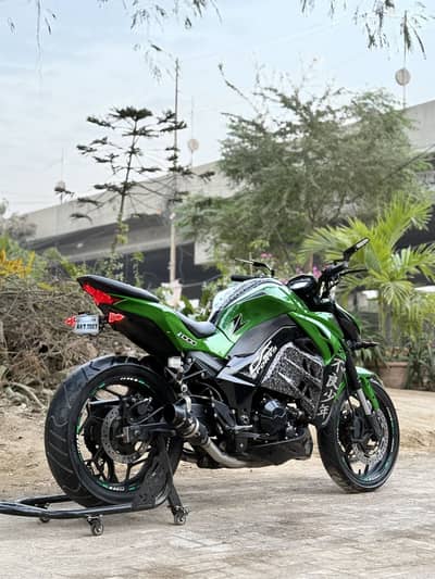 Kawasaki Z1000 Chinese
