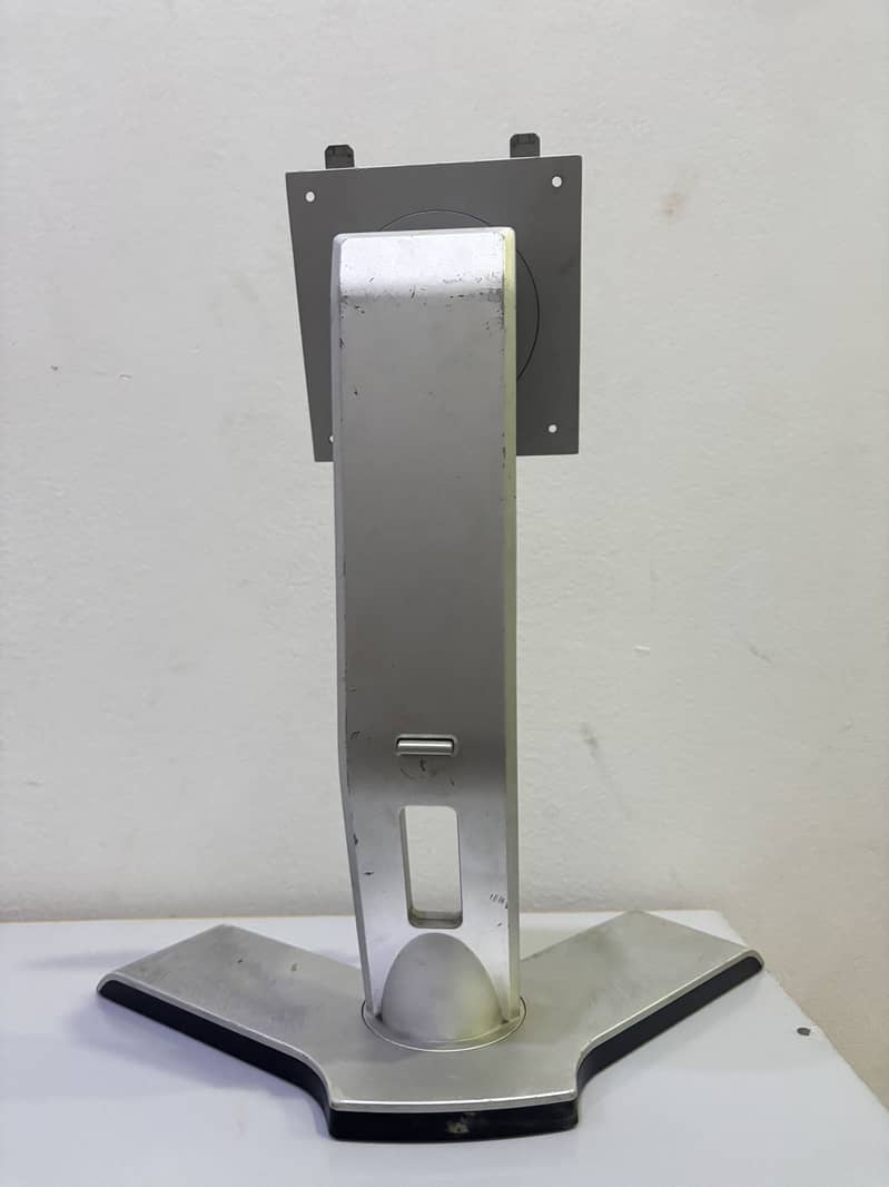 Moniter base Available 0