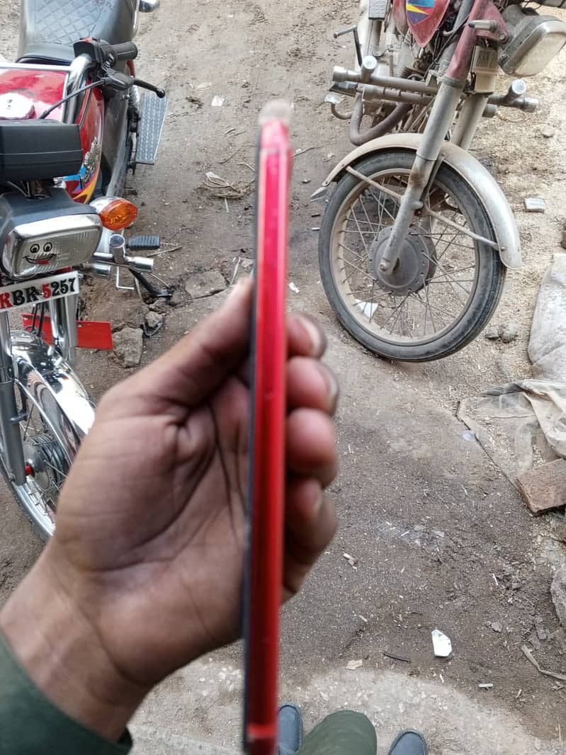 iPhone exhange possible ha but oly x or xr pta approved 3