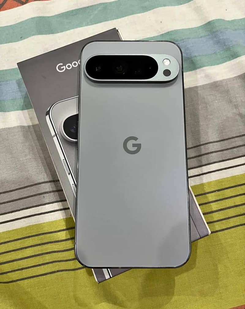Google Pixel 9 Pro Complete Box 1