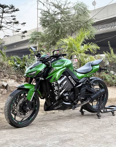 Kawasaki Z1000 Chinese