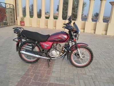 Suzuki GS 150 SE