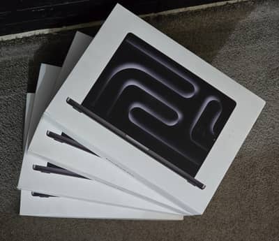 Macbook pro  |  M5  | 16GB 512GB