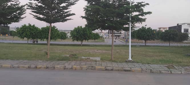 Open Transfer No Tax No Transfer Fee Ideal Location Of Bahria Town Phase 7 Near Masjid Park Commercial Area