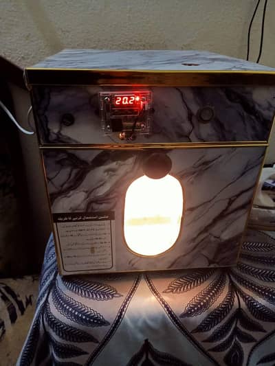 Incubater 25 Eggs machine