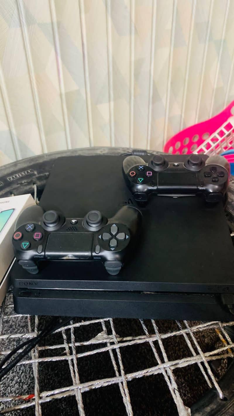 ps4 slim version 0