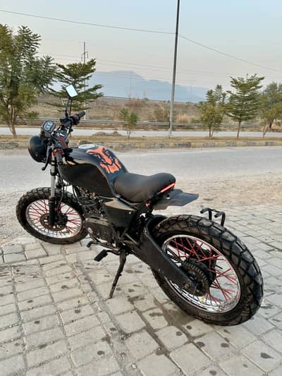 Suzuki GS 150 modified