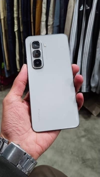 infinix Hot 50 pro complete box 8/128