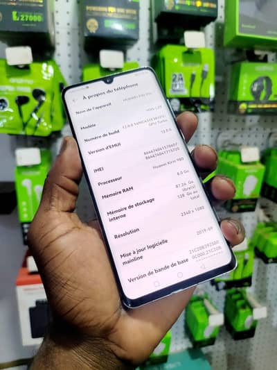 Huawei p30 pro 8 GB ram 256 GB memory Call and WhatsApp 03263194529
