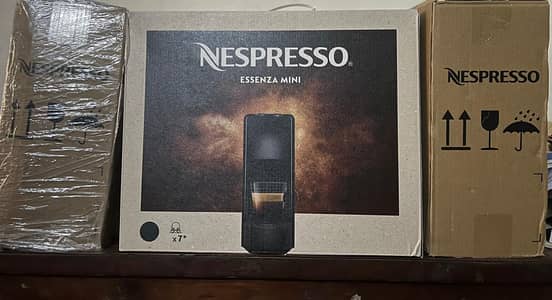 Nespresso Essenza Mini coffee machine