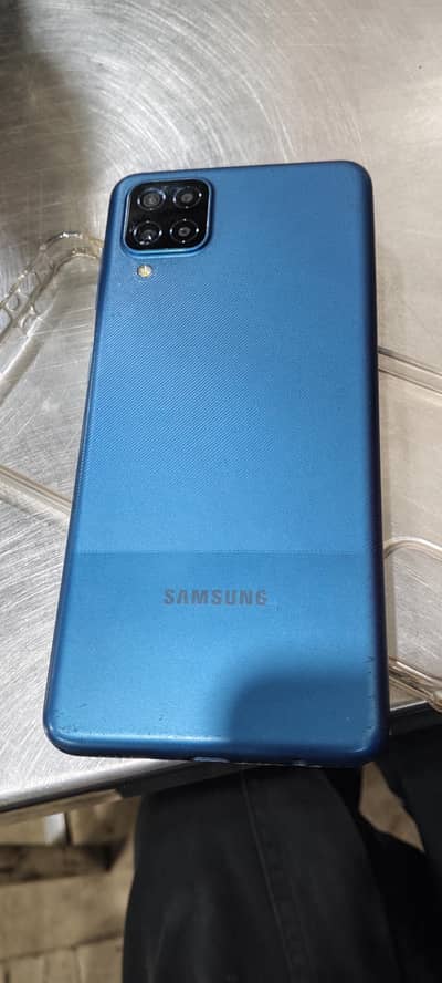 Samsung A12