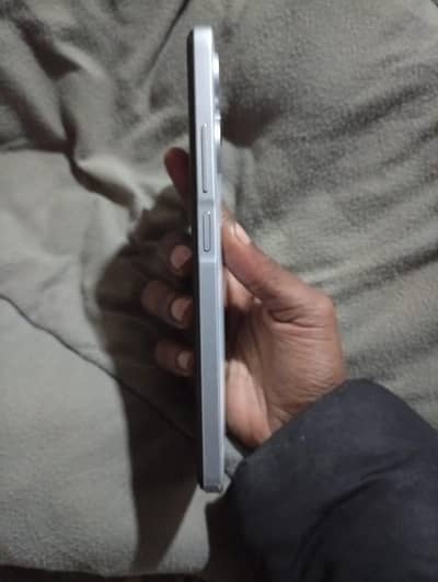 urgent for sale ladie used condition 10 9 box with charging