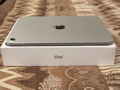 Apple iPad A16 128GB – Excellent Condition