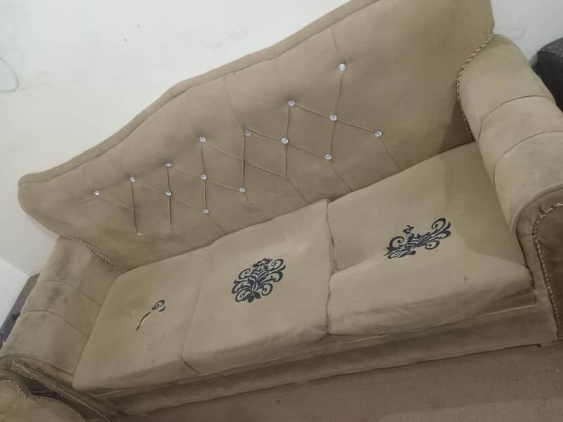 Sofas Sets in Lahore 4