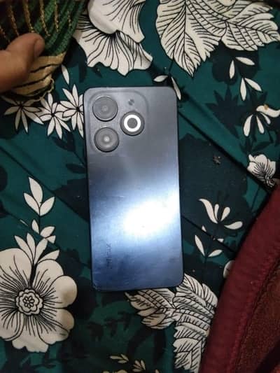 infanix 40i 4 plus 64 total oregnal glass break Baki all ok ha only ph