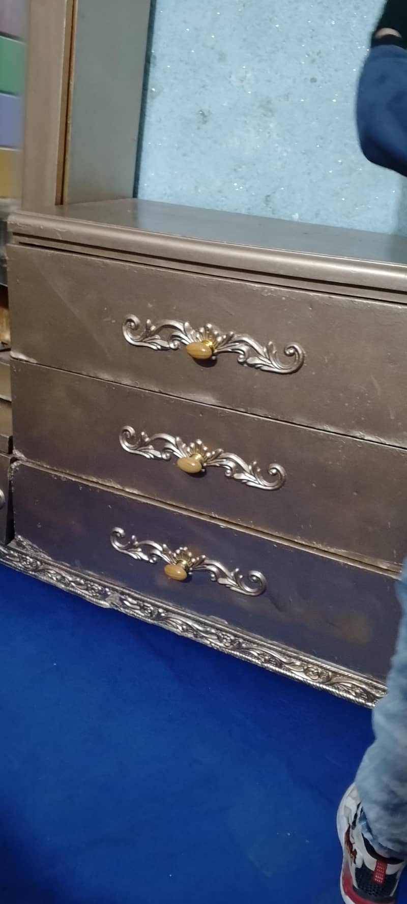 dressing without mirror 2