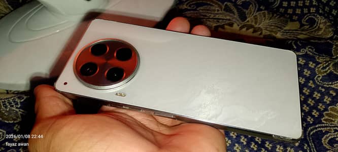 camon 30 Full lush  03704467250