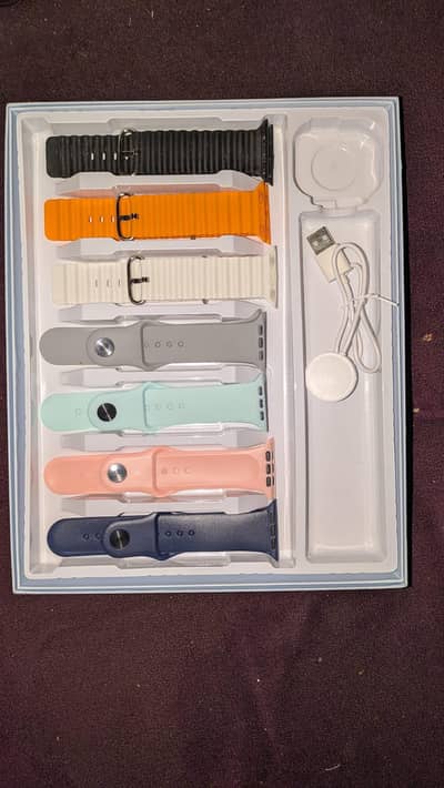 7+1 watch Available Good price Whatsapp . 03264018528