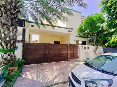 Gulberg !!! 3 Beds Lowe Portion For Rent Best For Families