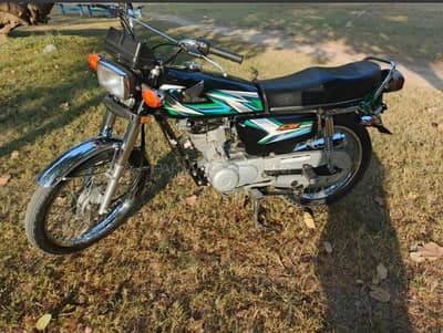 HONDA CG 125 2K23 MODEL URGENT SALE.