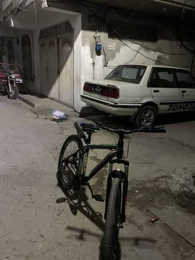 Seven speed gear new new suspension condition 10 x 10