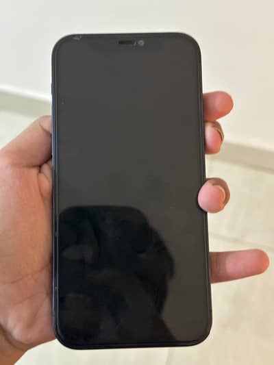 iPhone 12 Pro in pyari condition and good price