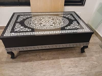 Elegant Designed Center Table