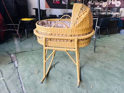Rattan baby cot with mattress