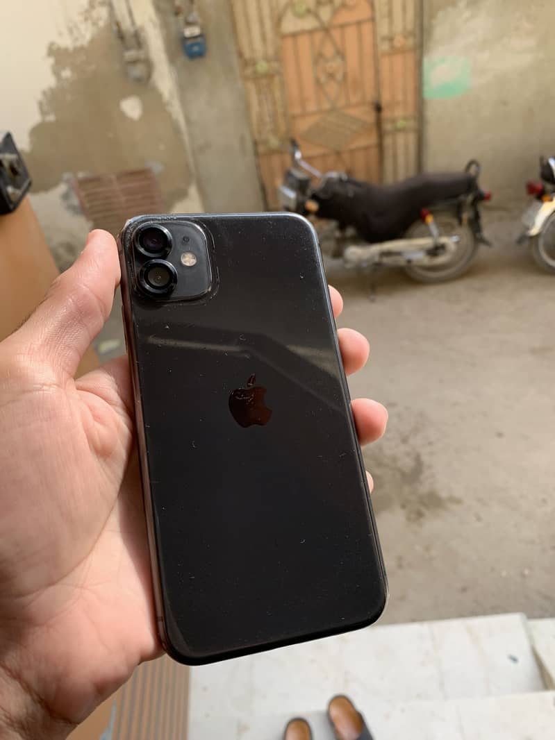 IPHONE 11 1