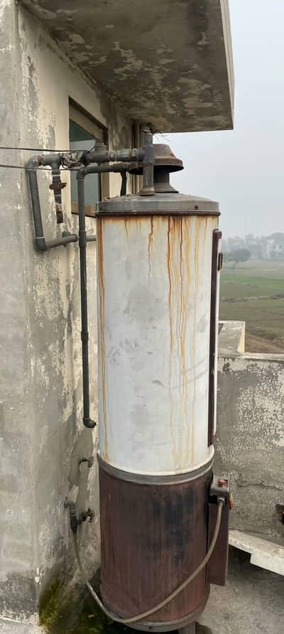 Geyser in Good Working Condition