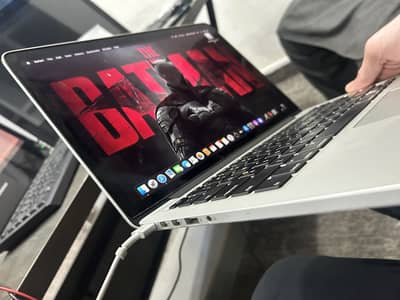 Macbook Air Pro 2013 10/10 With original Charger