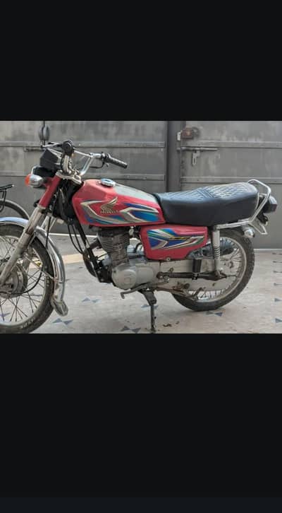 Tanki tapa NAHI ha hore Tanki ta dent ba