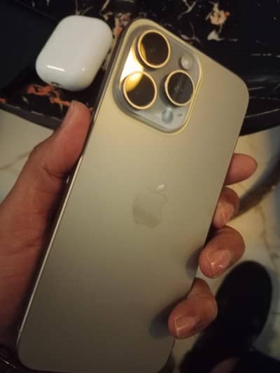 Apple iPhone 15 Pro Max