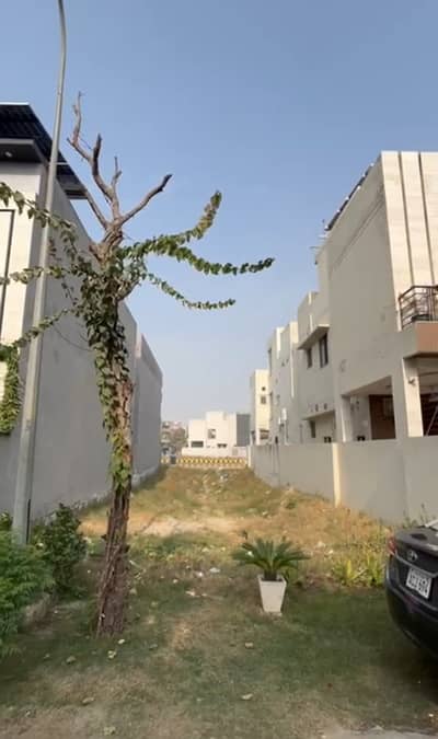 5 Marla Beautiful Location Plot For Sale In DHA Lahore