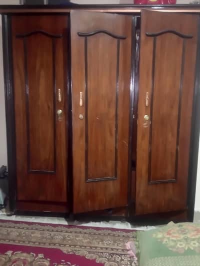 Almarie and bed/dressing only 60k