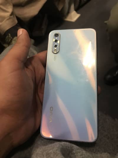 Vivo s1